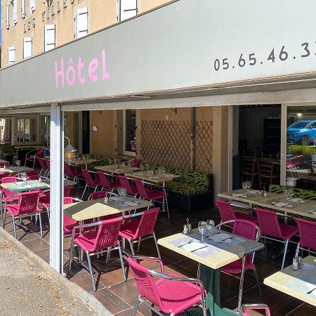 Hotel Les Tilleuls De Pareloup A Salles-Curan Bagian luar foto
